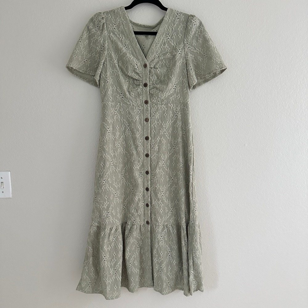 Eyelet Lace Button Front Midi Dress Women Size S 4 Sage Green Cottagecore